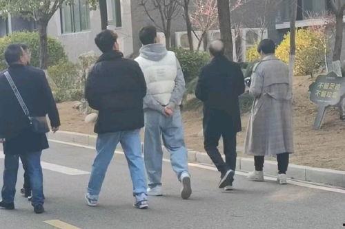 网暴网红吃瓜事件,网红事件引发的深思